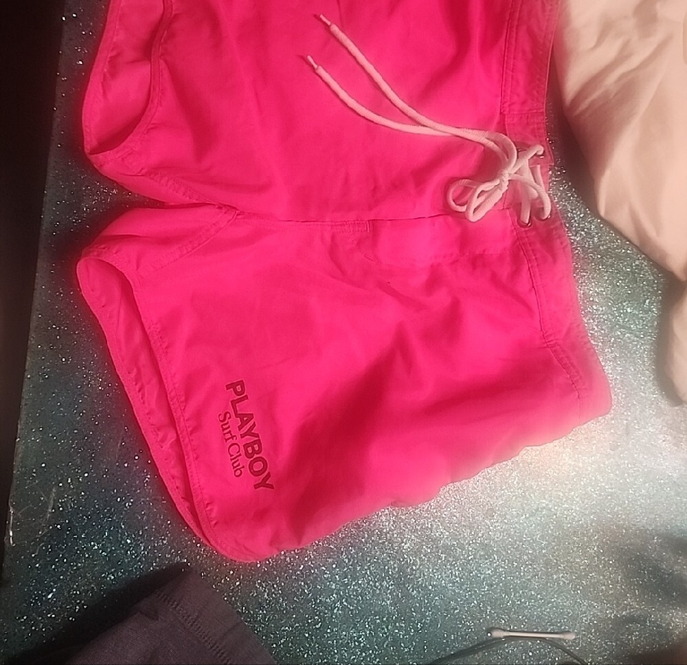 PLAYBOY Tee & Short Set - Picture 2 of 6